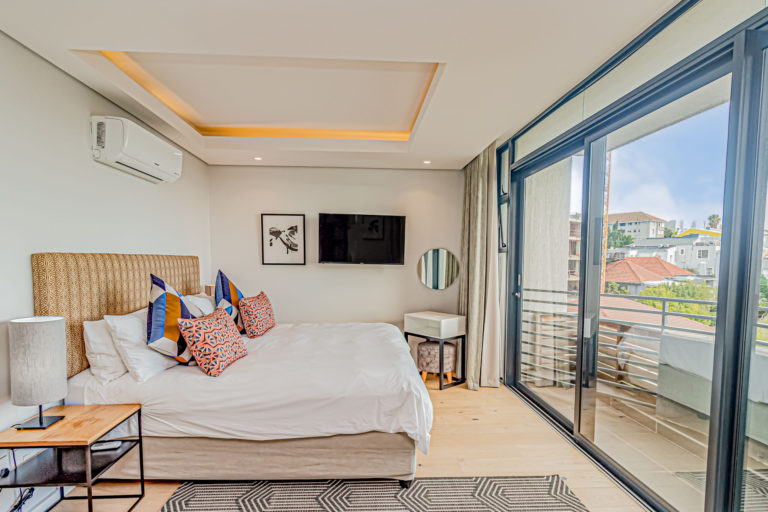 Scholtz Penthouse Photo 6