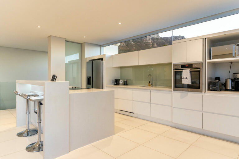 Penthouse Kitchen (1)