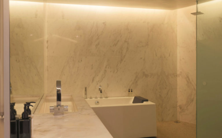Victoria Rd Luxury Apartment 101