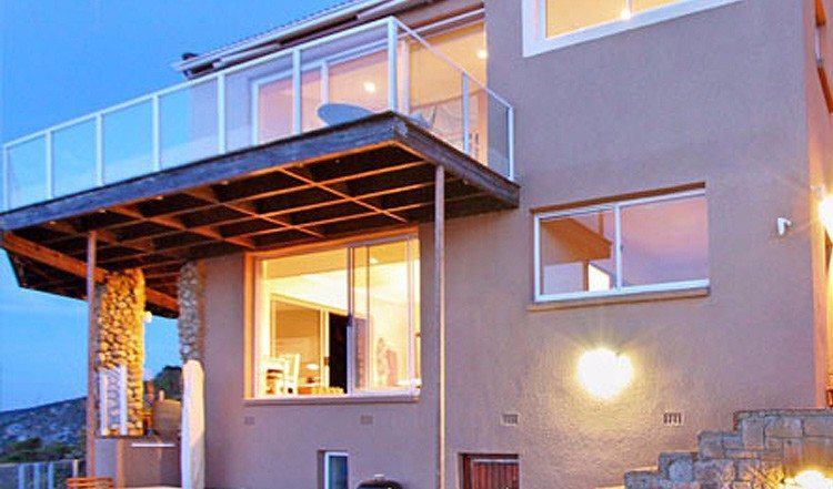 Photo 1 of 13 Sunset Avenue accommodation in Llandudno, Cape Town with 4 bedrooms and 4 bathrooms