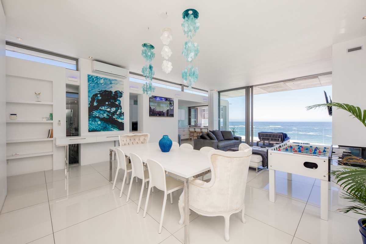 Photo 17 of 15 Views Penthouse accommodation in Camps Bay, Cape Town with 1 bedrooms and 1 bathrooms