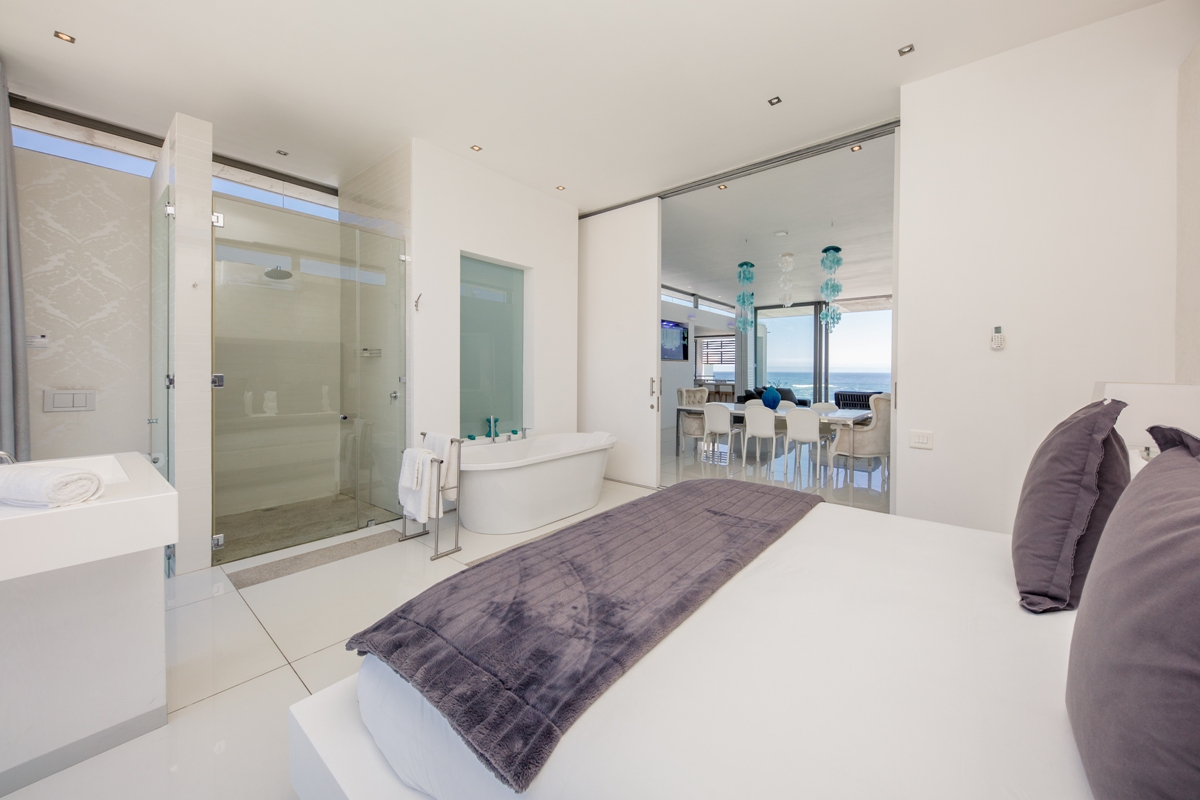 Photo 20 of 15 Views Penthouse accommodation in Camps Bay, Cape Town with 1 bedrooms and 1 bathrooms