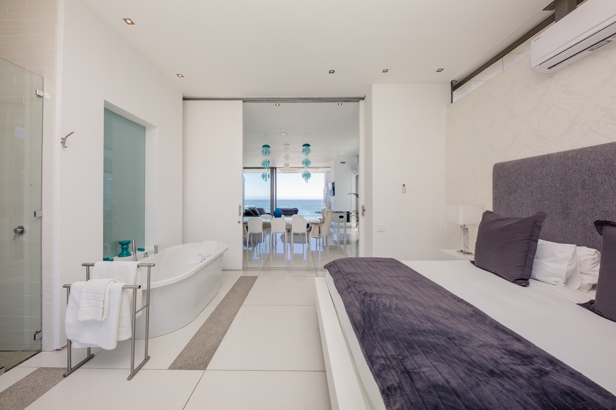 Photo 21 of 15 Views Penthouse accommodation in Camps Bay, Cape Town with 1 bedrooms and 1 bathrooms