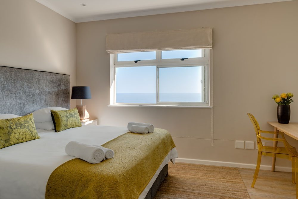 Photo 9 of 15 Woodford accommodation in Camps Bay, Cape Town with 6 bedrooms and 6 bathrooms