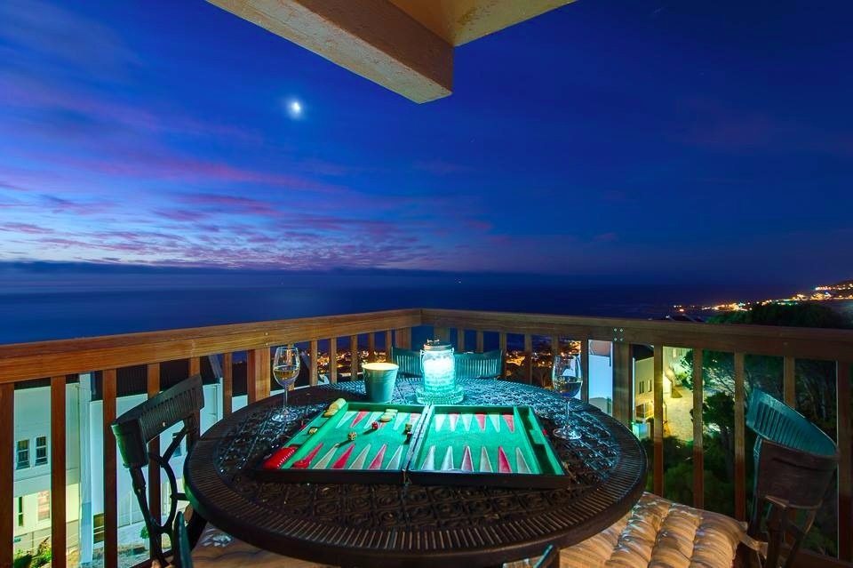Photo 11 of 16 Barbara Road Villa accommodation in Camps Bay, Cape Town with 4 bedrooms and 4 bathrooms