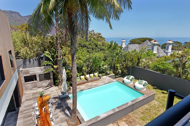 Photo 12 of 19 on Blair accommodation in Camps Bay, Cape Town with 5 bedrooms and 5 bathrooms