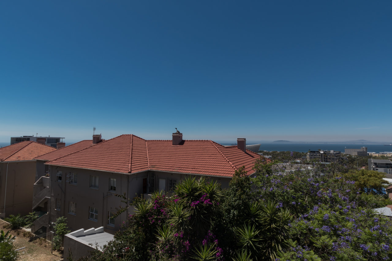 Photo 13 of 22 Chepstow Apartment accommodation in Green Point, Cape Town with 3 bedrooms and 3 bathrooms