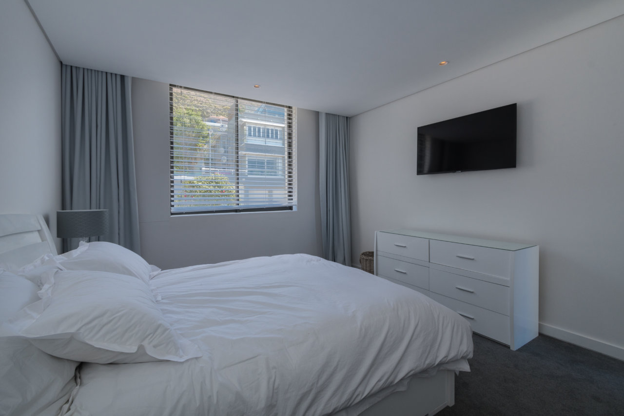 Photo 28 of 22 Chepstow Apartment accommodation in Green Point, Cape Town with 3 bedrooms and 3 bathrooms