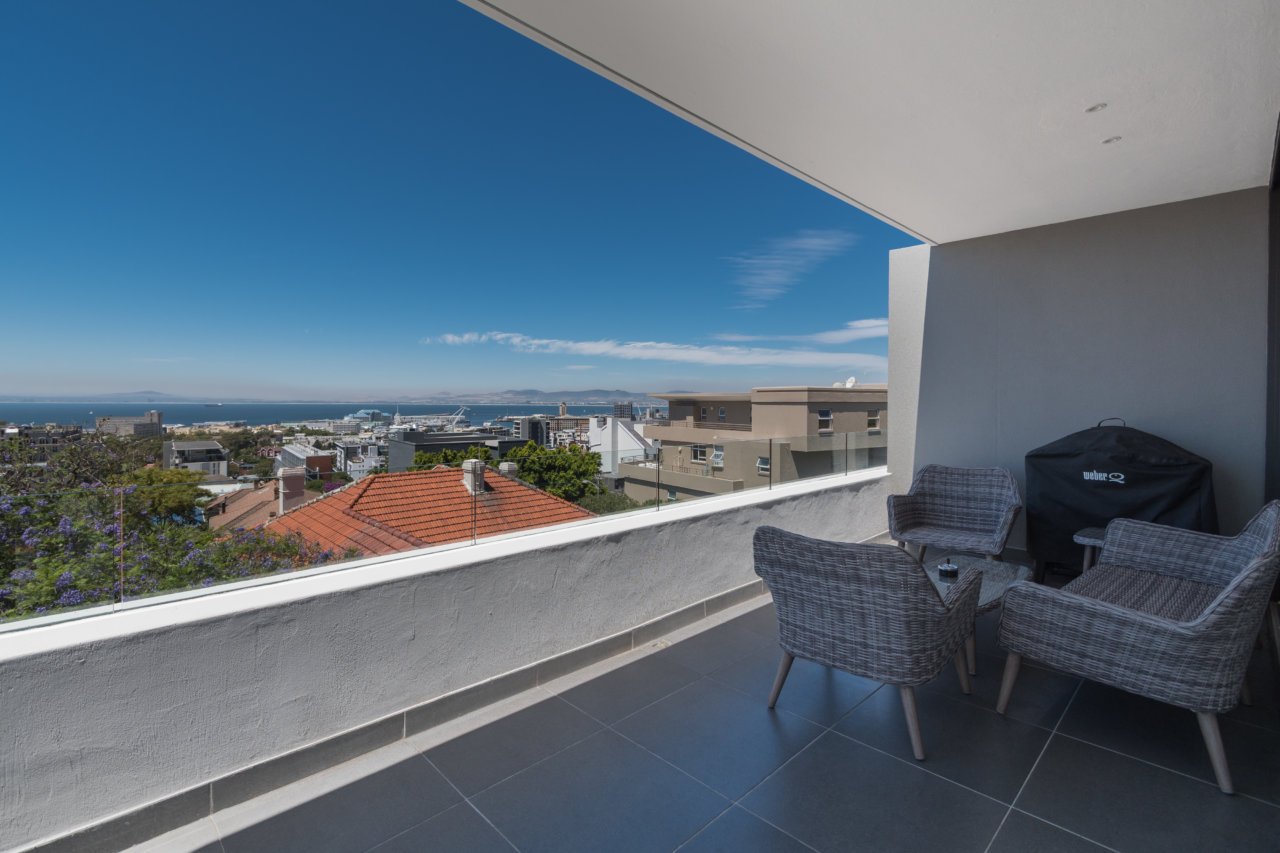 Photo 10 of 22 Chepstow Apartment accommodation in Green Point, Cape Town with 3 bedrooms and 3 bathrooms