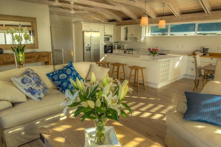 Photo 9 of 27 on Beta accommodation in Bakoven, Cape Town with 3 bedrooms and 3 bathrooms