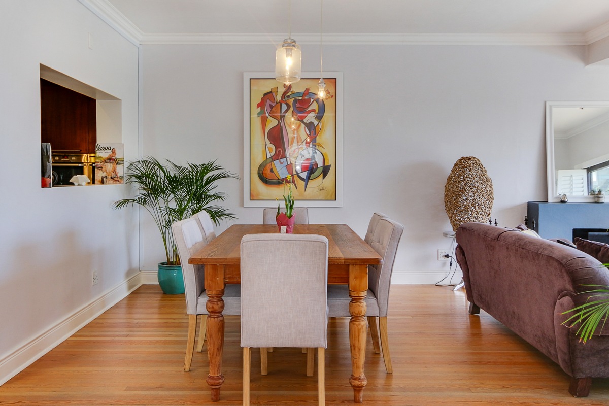 Photo 6 of 32 Hove Villa accommodation in Camps Bay, Cape Town with 3 bedrooms and 2 bathrooms