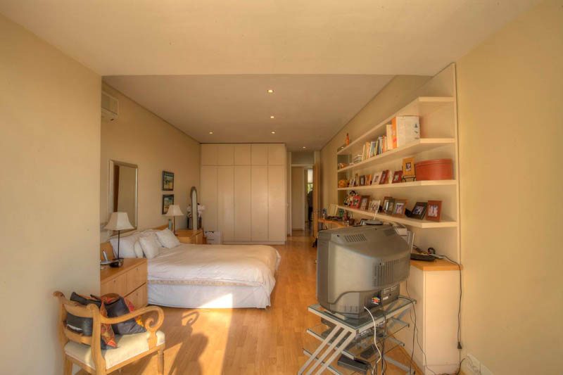 Photo 7 of 321a Ocean View Drive accommodation in Fresnaye, Cape Town with 3 bedrooms and 3 bathrooms