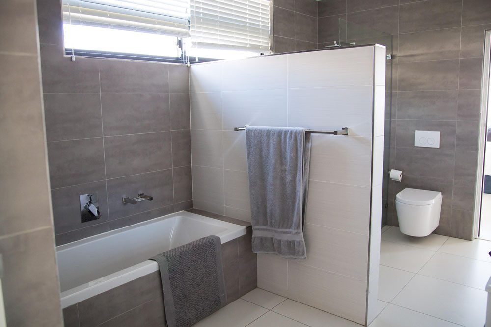 Photo 14 of 46 Upper Tree Villa accommodation in Camps Bay, Cape Town with 4 bedrooms and  bathrooms