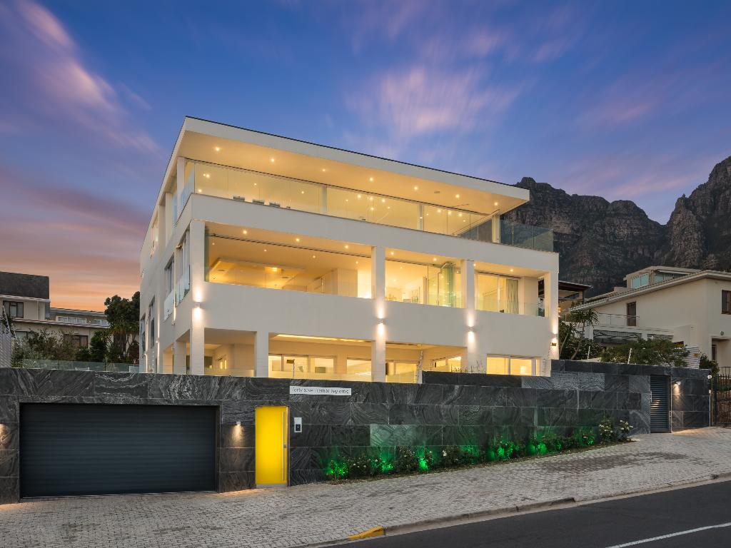Photo 1 of Casa Camps Bay Drive accommodation in Camps Bay, Cape Town with 6 bedrooms and 6 bathrooms
