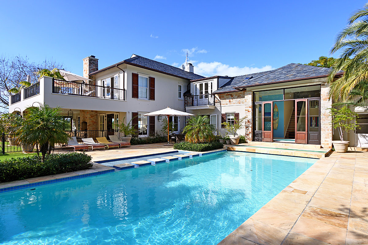 Photo 21 of 5 Star Constantia accommodation in Constantia, Cape Town with 6 bedrooms and 6.5 bathrooms