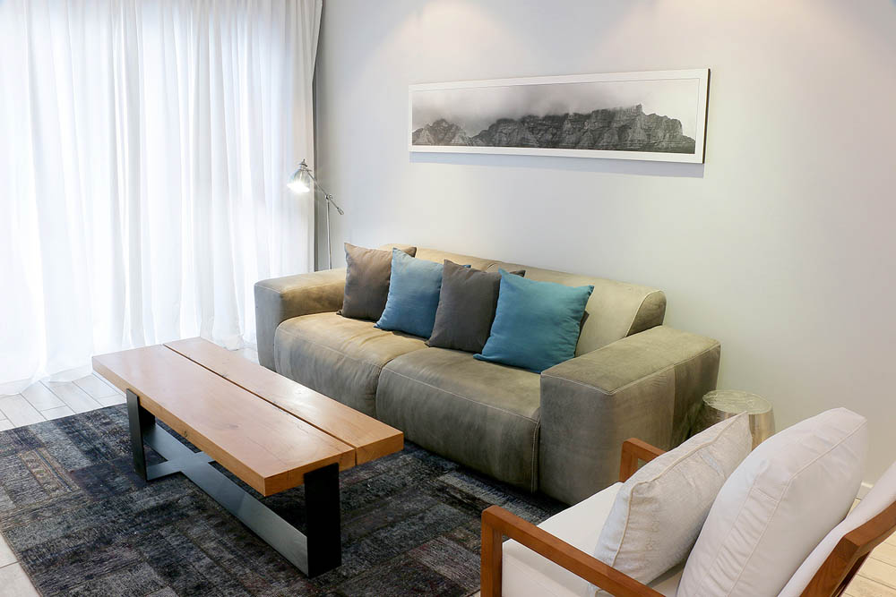 Photo 6 of 516 The Granger accommodation in Mouille Point, Cape Town with 1 bedrooms and 1 bathrooms