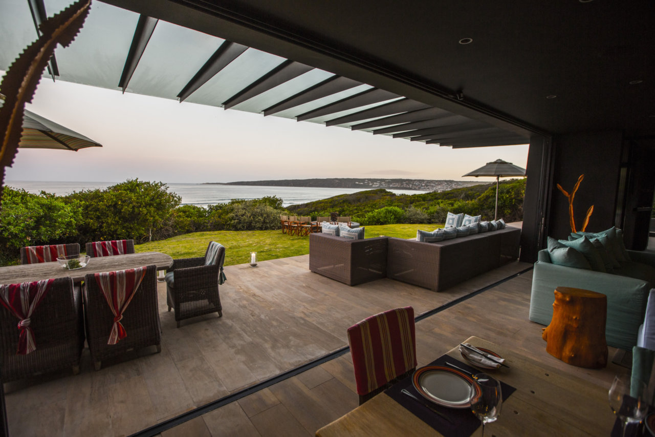 Photo 5 of 71 on Oyster accommodation in Boggomsbaai, Cape Town with 6 bedrooms and 5 bathrooms