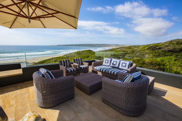 Photo 1 of 71 on Oyster accommodation in Boggomsbaai, Cape Town with 6 bedrooms and 5 bathrooms