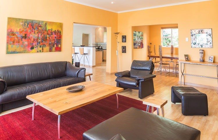Photo 13 of 8 Apostle Road Villa accommodation in Llandudno, Cape Town with 4 bedrooms and 4.5 bathrooms