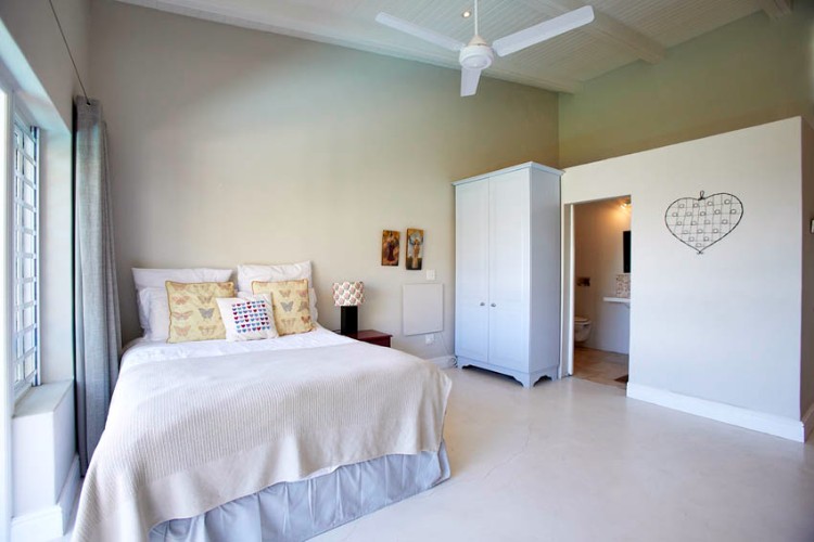 Photo 2 of Aloe Bay Llandudno accommodation in Llandudno, Cape Town with 4 bedrooms and 4.5 bathrooms
