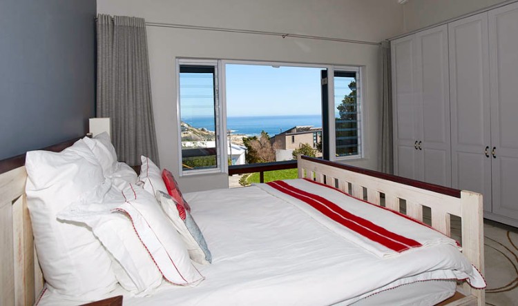 Photo 7 of Aloe Bay Llandudno accommodation in Llandudno, Cape Town with 4 bedrooms and 4.5 bathrooms