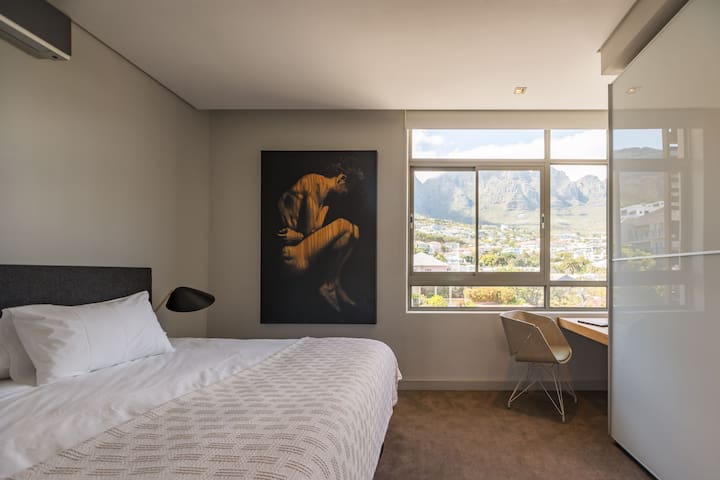 Photo 21 of Camps Bay Penthouse accommodation in Camps Bay, Cape Town with 2 bedrooms and 2 bathrooms