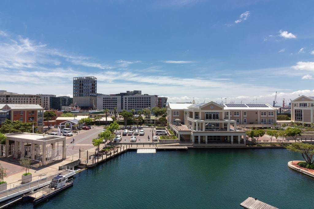 Photo 9 of Carradale 304 accommodation in V&A Waterfront, Cape Town with 3 bedrooms and 3 bathrooms