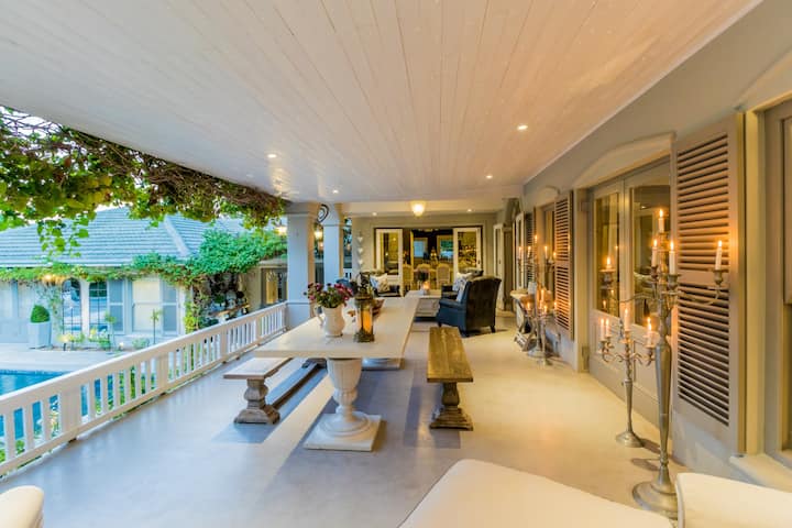 Photo 5 of Constantia Bliss accommodation in Constantia, Cape Town with 6 bedrooms and 4 bathrooms