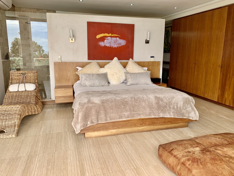 Photo 18 of Glen Beach Villas 1 accommodation in Camps Bay, Cape Town with 5 bedrooms and 4 bathrooms