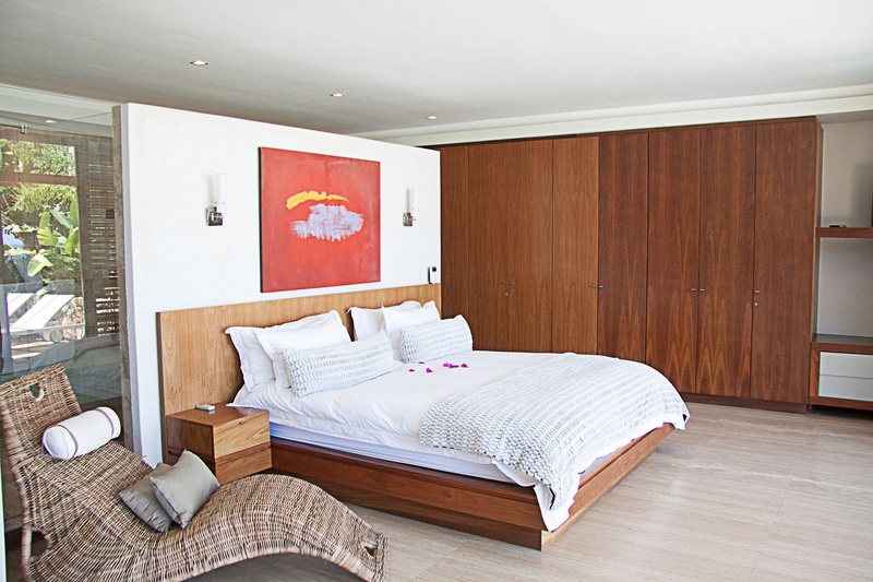 Photo 23 of Glen Beach Villas 1 accommodation in Camps Bay, Cape Town with 5 bedrooms and 4 bathrooms