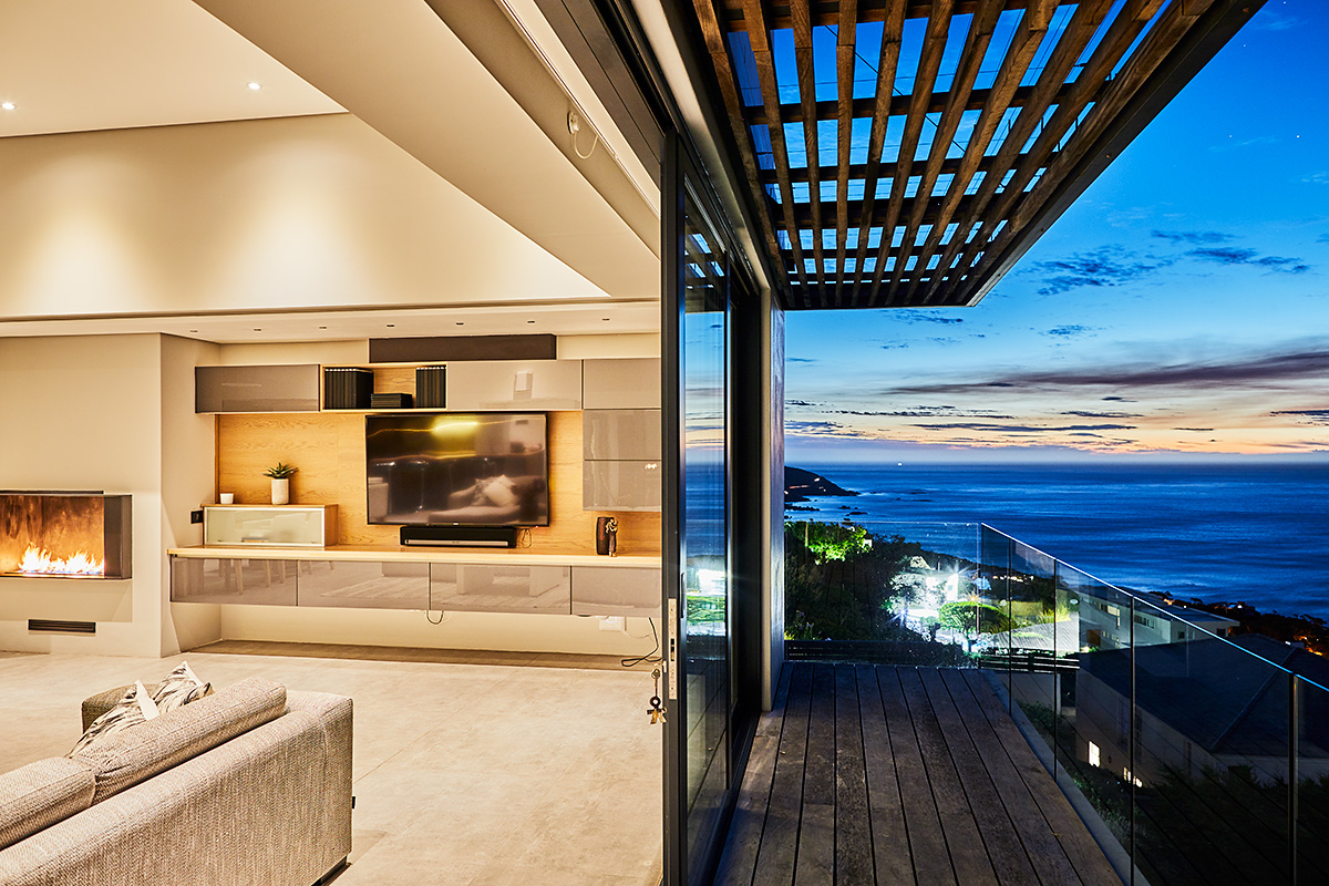 Photo 11 of Halo Villa accommodation in Camps Bay, Cape Town with 4 bedrooms and 4 bathrooms