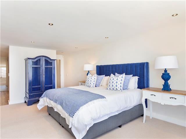 Photo 13 of Summer Place accommodation in Camps Bay, Cape Town with 3 bedrooms and 3 bathrooms