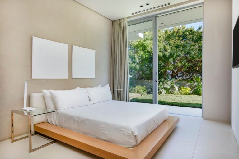 The Crescent for Rent in Camps Bay, Cape Town Luxury Escapes Villas