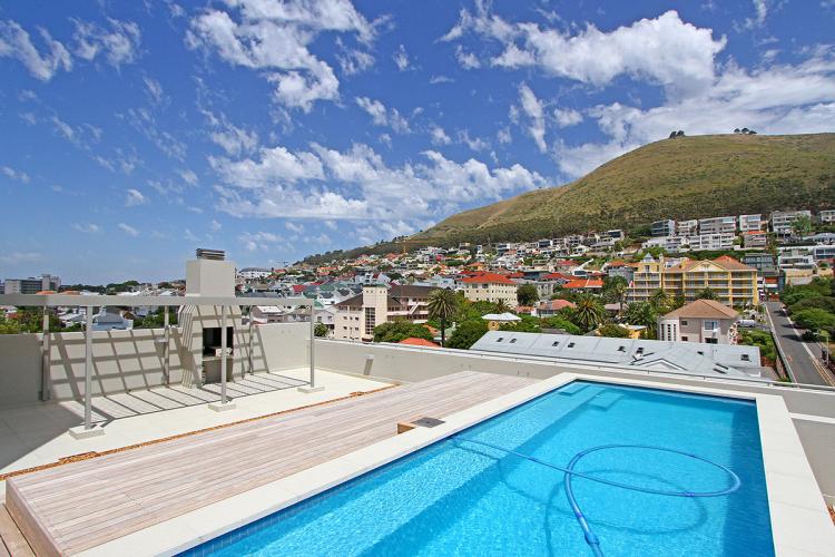 Photo 12 of The Odyssey 106 accommodation in Green Point, Cape Town with 1 bedrooms and 1 bathrooms