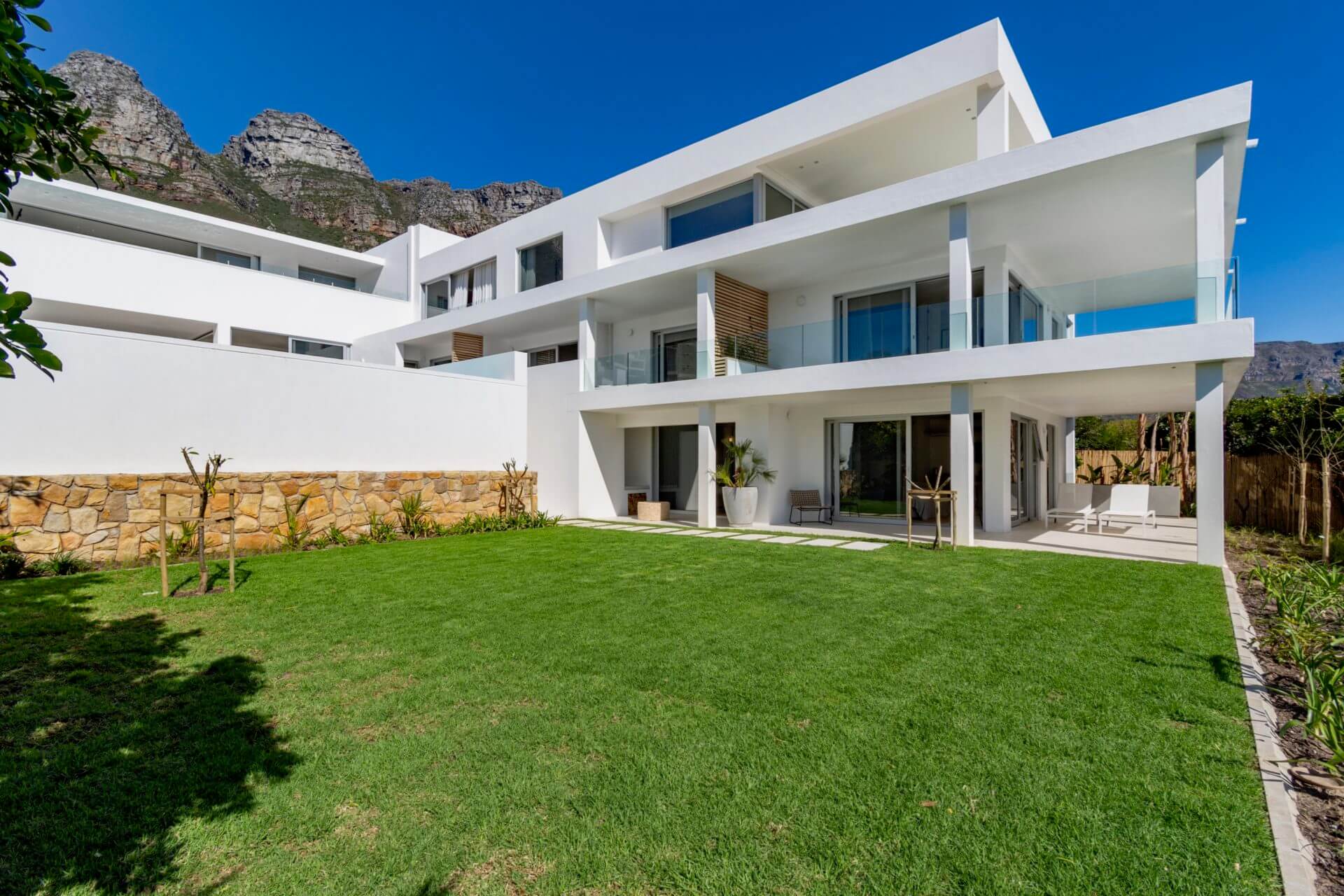 Photo 13 of Villa Ibiza accommodation in Camps Bay, Cape Town with 8 bedrooms and 8 bathrooms