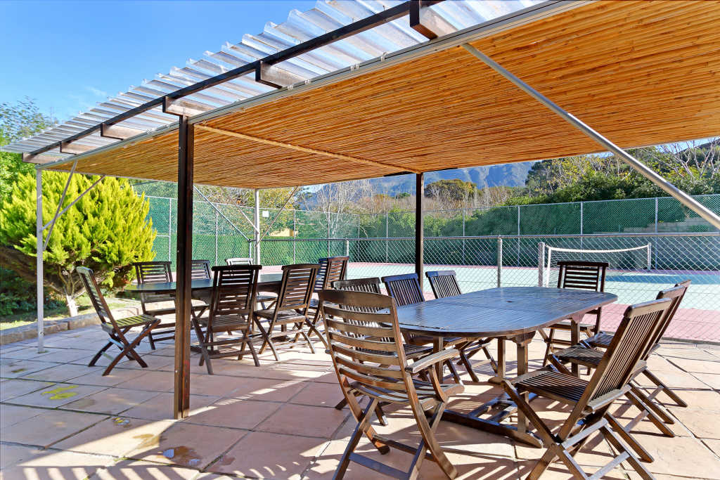 Photo 10 of Alphens Edge Boutique Retreat accommodation in Constantia, Cape Town with 7 bedrooms and 7 bathrooms