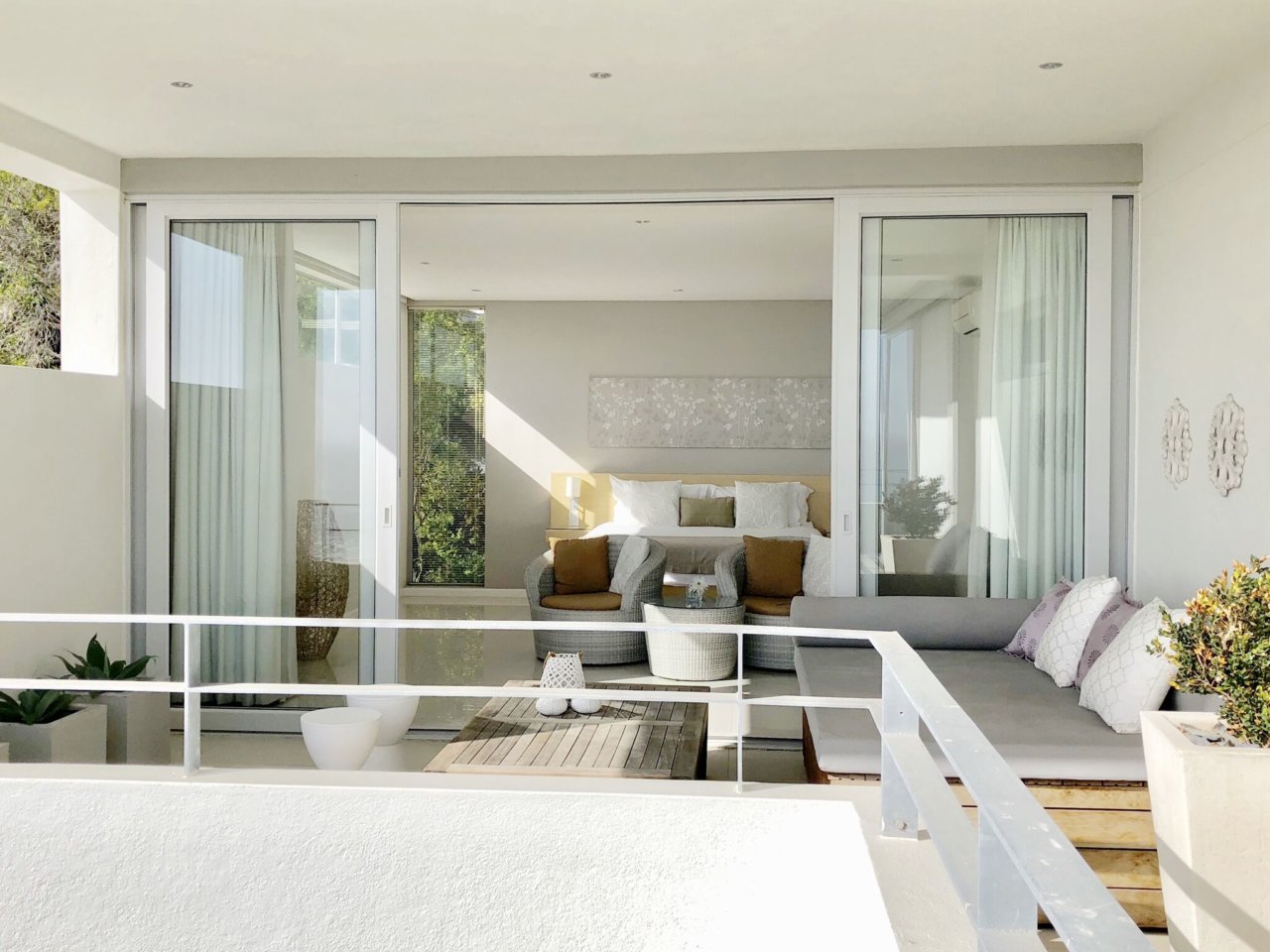 Photo 24 of Aqua House accommodation in Camps Bay, Cape Town with 3 bedrooms and 3 bathrooms