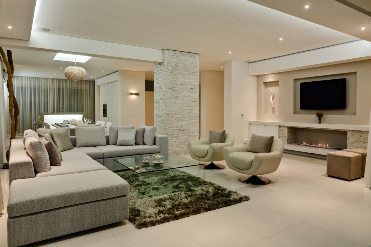 Photo 12 of Aqua Villa accommodation in Camps Bay, Cape Town with 5 bedrooms and 5 bathrooms
