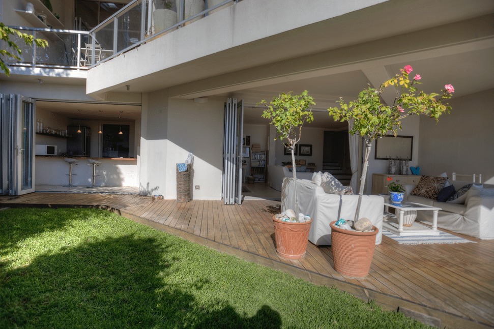 Photo 23 of Arcadia Close accommodation in Bantry Bay, Cape Town with 4 bedrooms and 4 bathrooms