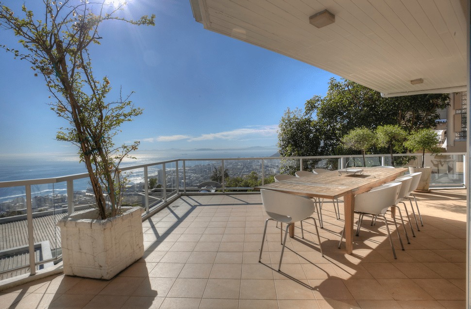Photo 5 of Arcadia Close accommodation in Bantry Bay, Cape Town with 4 bedrooms and 4 bathrooms