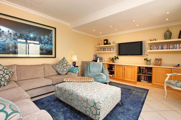 Photo 13 of Argyle Delight accommodation in Camps Bay, Cape Town with 4 bedrooms and 3 bathrooms