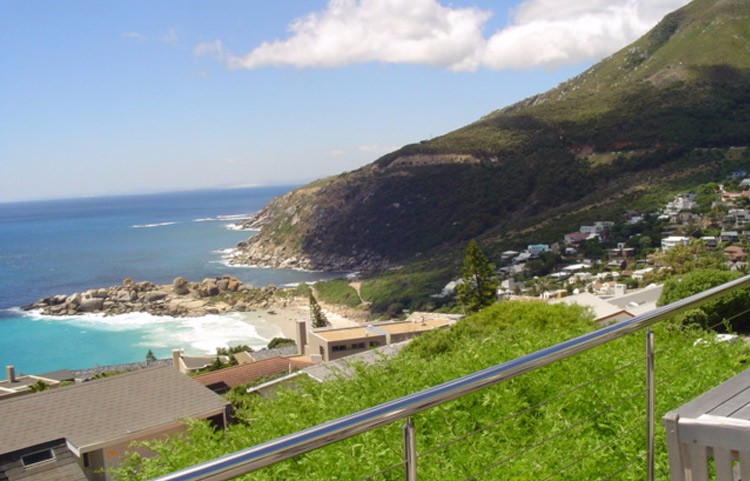 Photo 11 of Atlantic Breeze accommodation in Llandudno, Cape Town with 4 bedrooms and 3.5 bathrooms