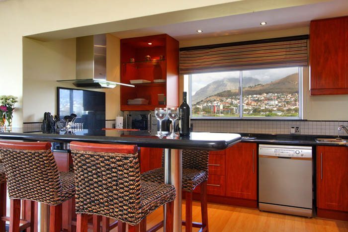 Photo 8 of Atlantic Ridge Apartment accommodation in Mouille Point, Cape Town with 2 bedrooms and 2 bathrooms