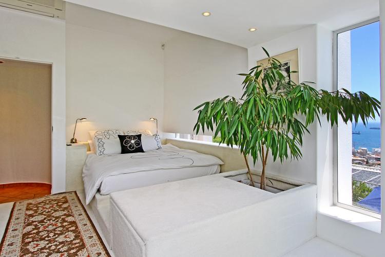 Photo 7 of Avenue Bartholomew Villa accommodation in Fresnaye, Cape Town with 3 bedrooms and 3 bathrooms