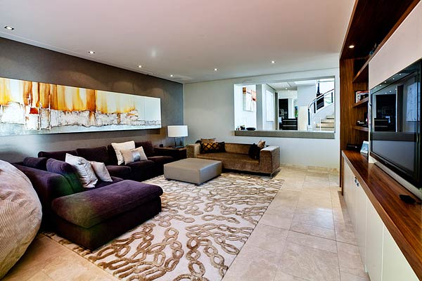 Photo 7 of Avenue Marina accommodation in Fresnaye, Cape Town with 4 bedrooms and 3 bathrooms