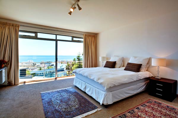 Photo 6 of Avenue Marina accommodation in Bantry Bay, Cape Town with 6 bedrooms and 5 bathrooms