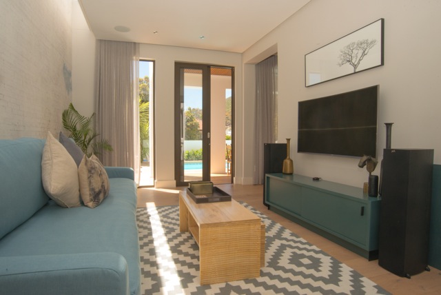 Photo 4 of Avenue Normandie Villa accommodation in Fresnaye, Cape Town with 4 bedrooms and 2 bathrooms