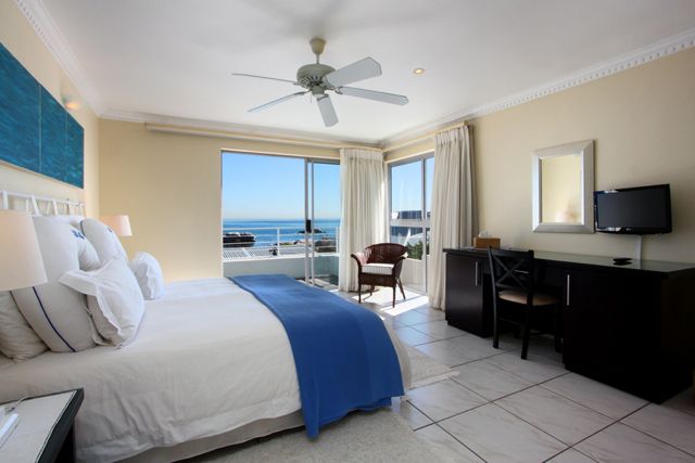 Photo 7 of Bakoven Waters accommodation in Bakoven, Cape Town with 4 bedrooms and 4 bathrooms