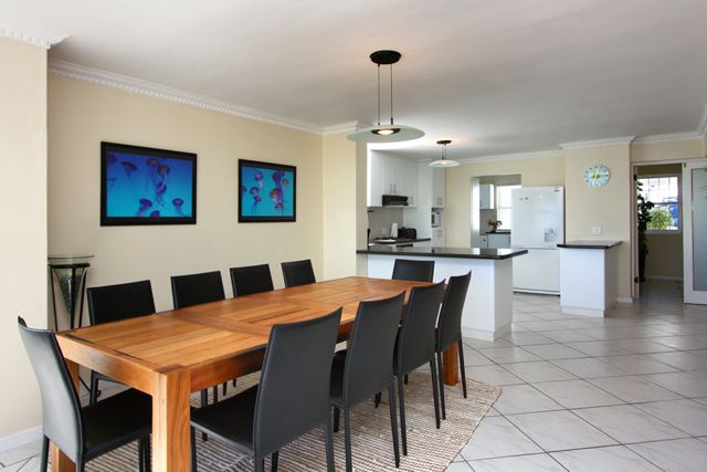 Photo 10 of Bakoven Waters accommodation in Bakoven, Cape Town with 4 bedrooms and 4 bathrooms