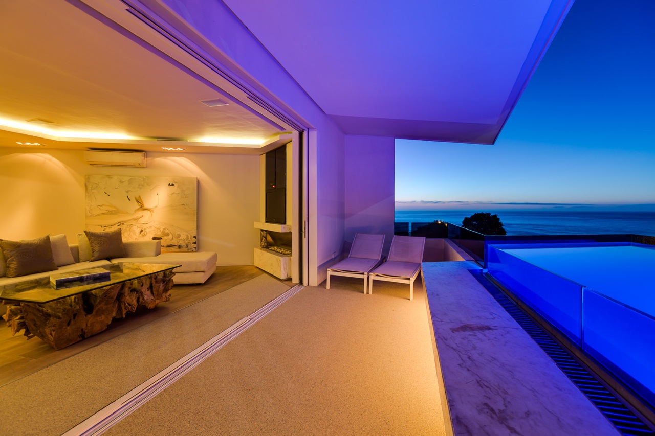 Photo 7 of Bali Bay Luxury Penthouse accommodation in Camps Bay, Cape Town with 3 bedrooms and 3 bathrooms